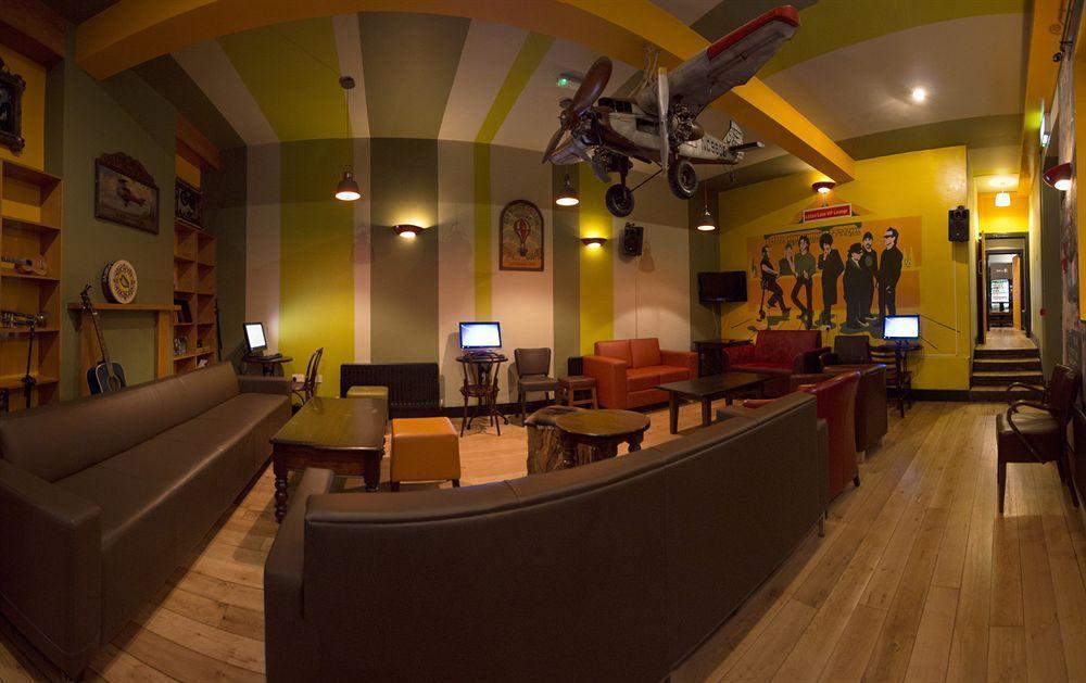 Sky Backpackers Hostel ดับลิน ภายนอก รูปภาพ
