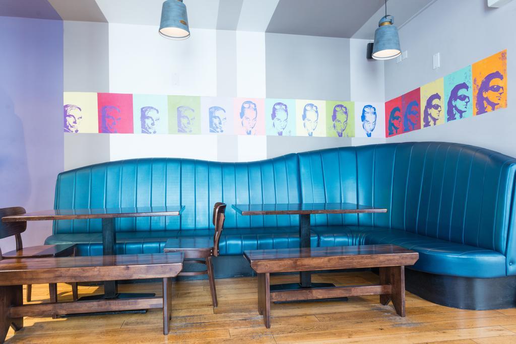 Sky Backpackers Hostel ดับลิน ภายนอก รูปภาพ