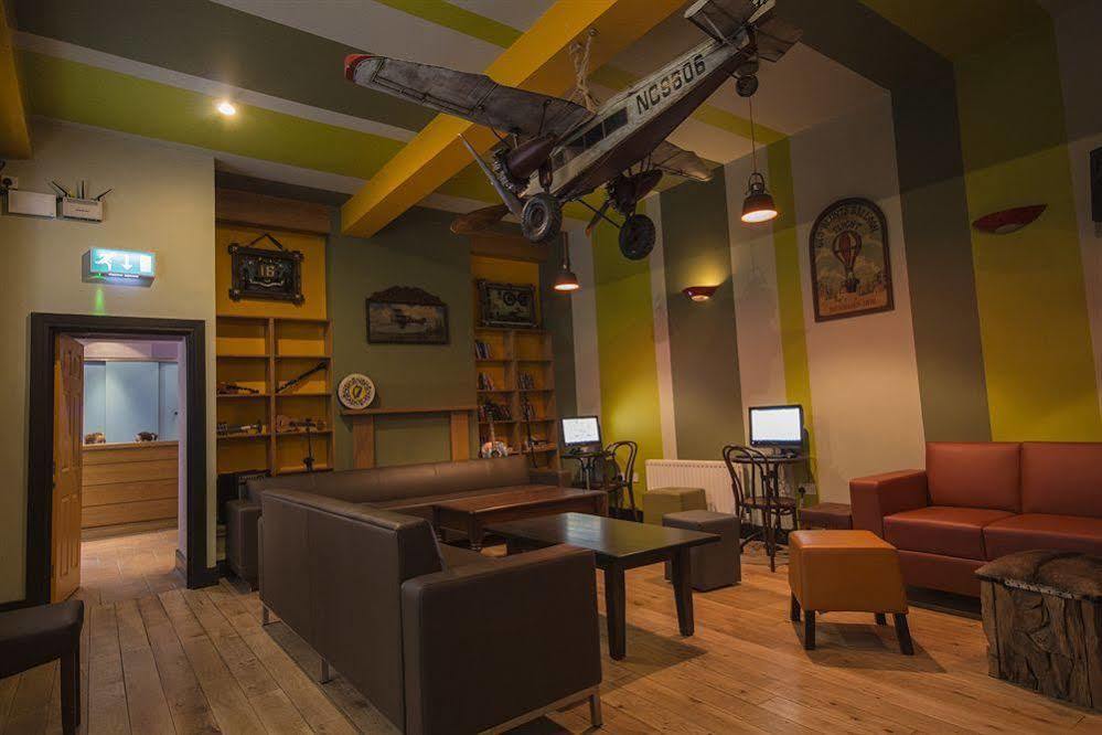 Sky Backpackers Hostel ดับลิน ภายนอก รูปภาพ