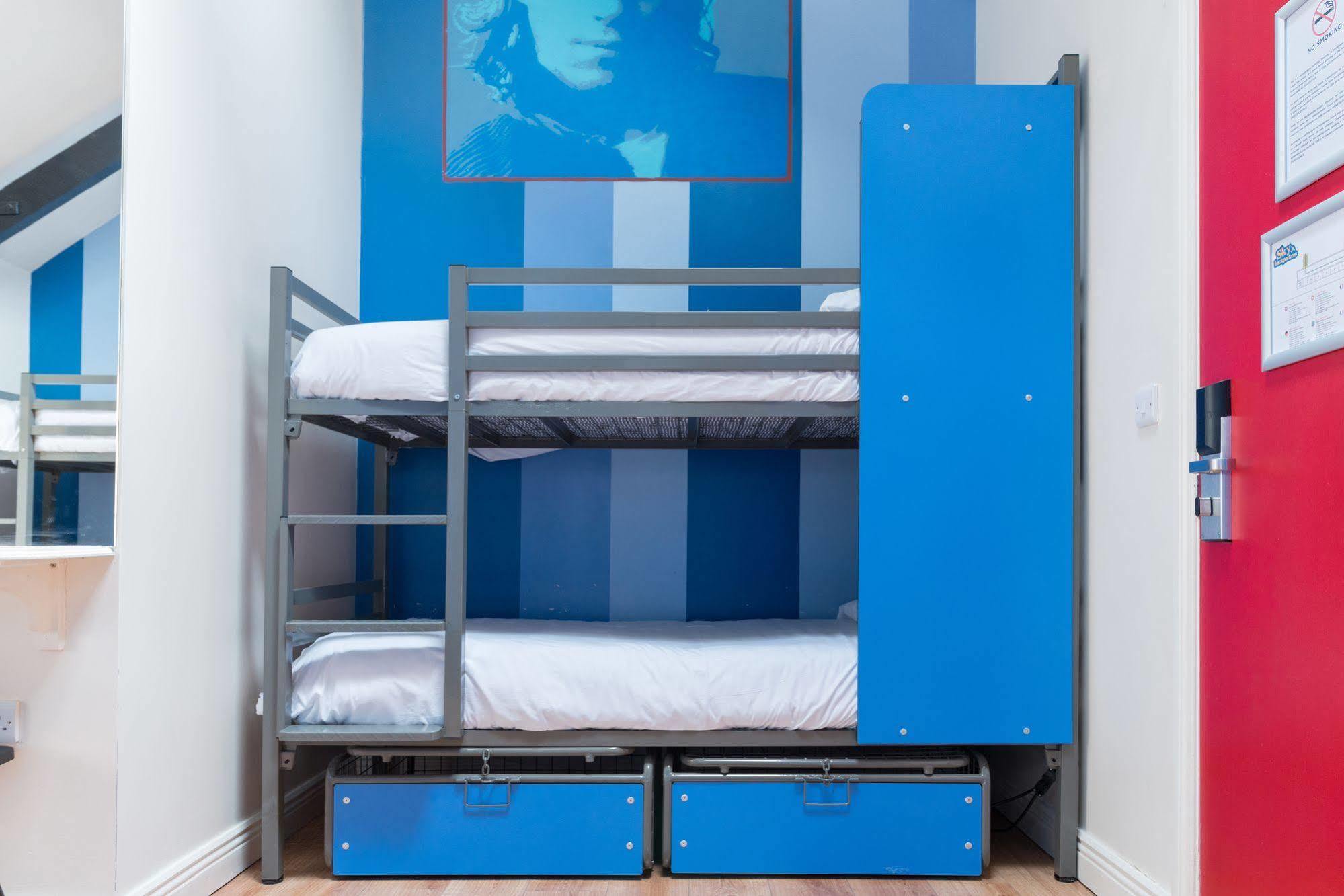 Sky Backpackers Hostel ดับลิน ภายนอก รูปภาพ