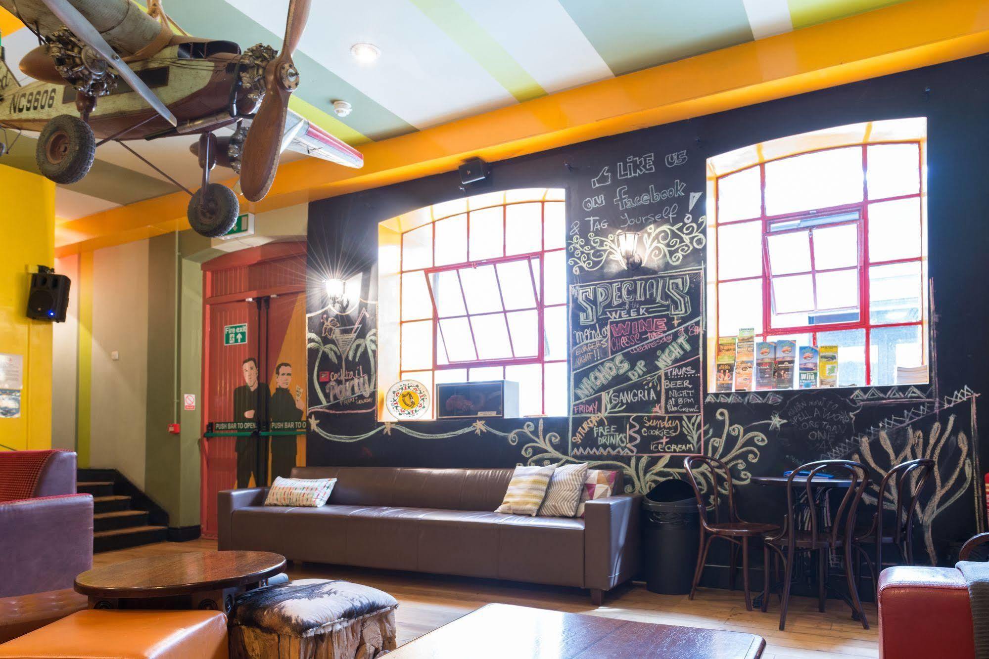 Sky Backpackers Hostel ดับลิน ภายนอก รูปภาพ