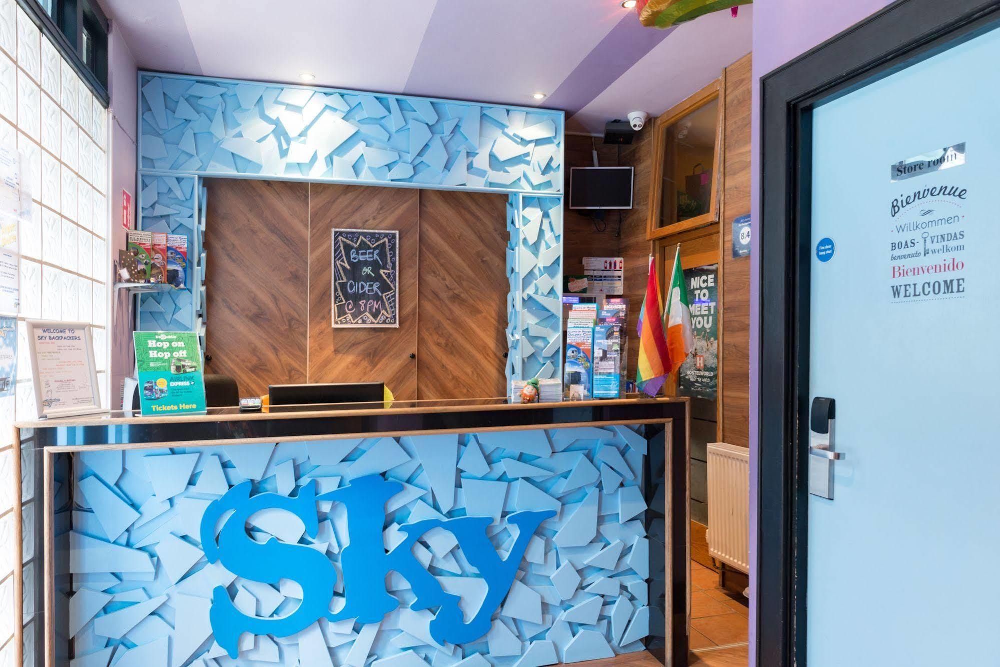 Sky Backpackers Hostel ดับลิน ภายนอก รูปภาพ