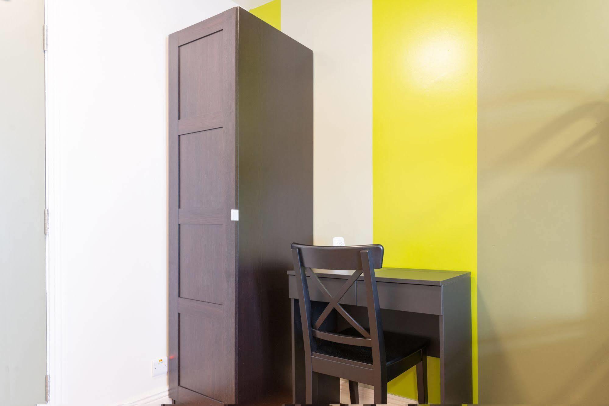 Sky Backpackers Hostel ดับลิน ภายนอก รูปภาพ