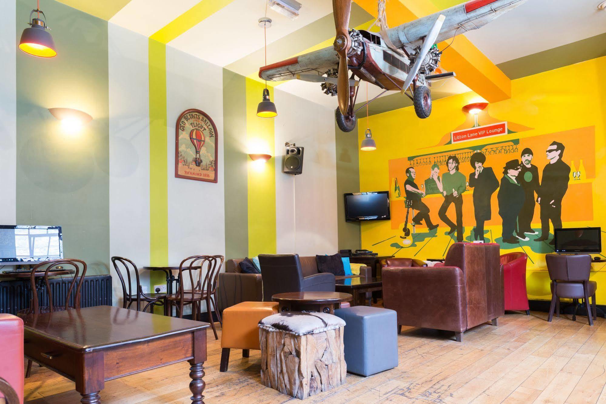 Sky Backpackers Hostel ดับลิน ภายนอก รูปภาพ